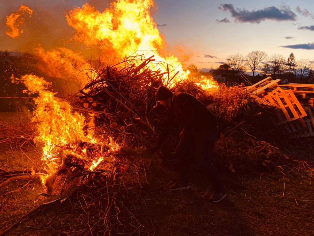 Osterfeuer 2026 in Graz-Umgebung – Von Brauchtum bis Party