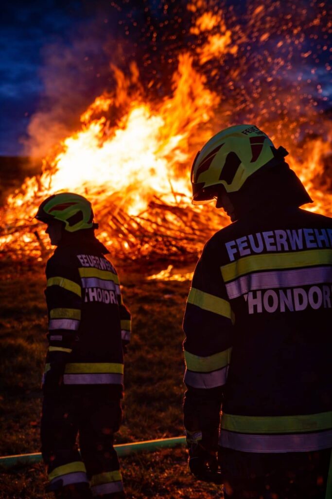 Erfolgreiches Gössendorfer Osterfeuer 2026 – 10 Jahre Brauchtum wiederentfacht!