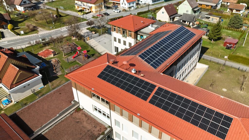 Photovoltaik-Spende für Bildungscampus Gössendorf