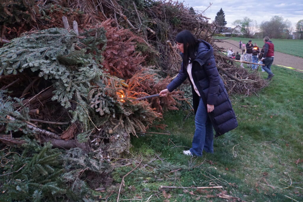 Erfolgreiches Gössendorfer Osterfeuer 2026 – 10 Jahre Brauchtum wiederentfacht!