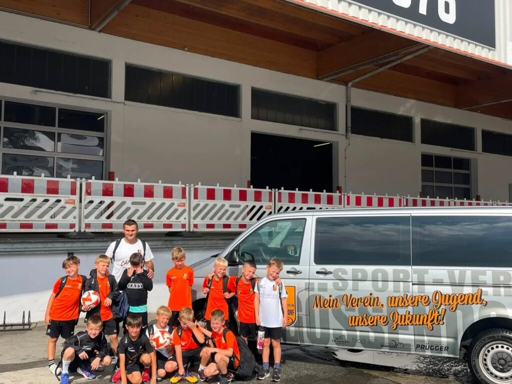130 Nachwuchskicker: Fußball und Teamgeist beim SV Gössendorf Sommercamp